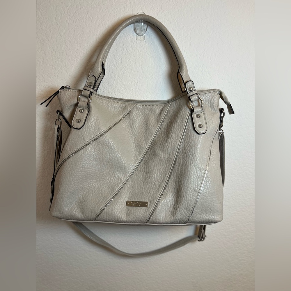 JESSICA SIMPSON‎ PURSE TAUPE COLOR